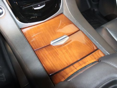 Used 2020 Cadillac Escalade ESV Premium Luxury image 43