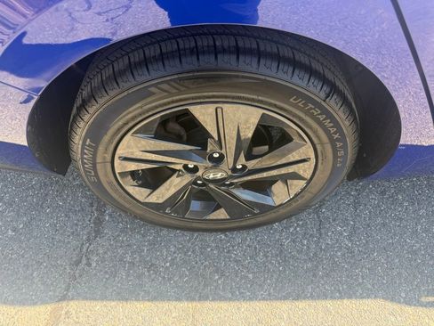 Used 2021 Hyundai Elantra SEL FWD image 11