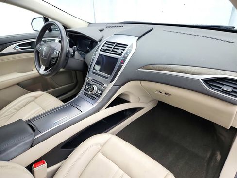 Used 2019 Lincoln MKZ Reserve image 24