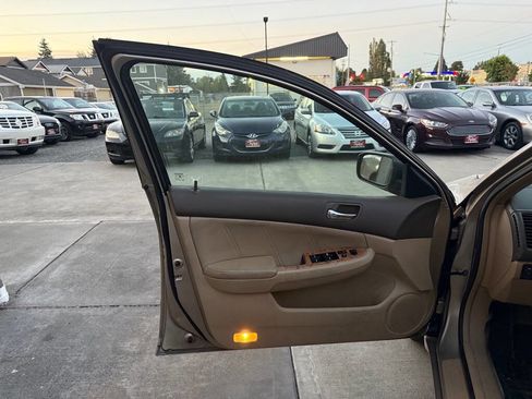 Used 2003 Honda Accord EX image 8