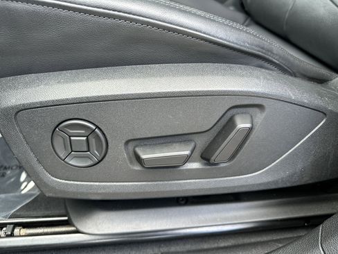Used 2025 Audi Q3 2.0T Premium AWD/4WD image 14