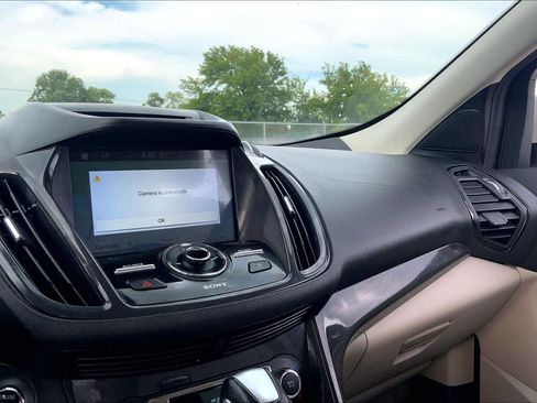 Used 2016 Ford Escape Titanium FWD image 35