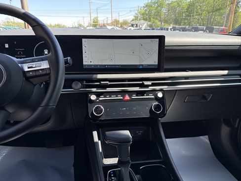 Certified 2025 Hyundai Santa Cruz XRT AWD/4WD image 11