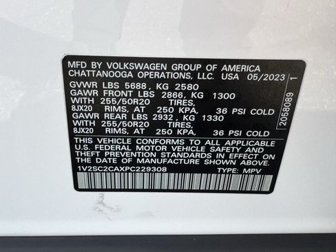 Used 2023 Volkswagen Atlas Cross Sport SEL R-Line AWD/4WD image 17