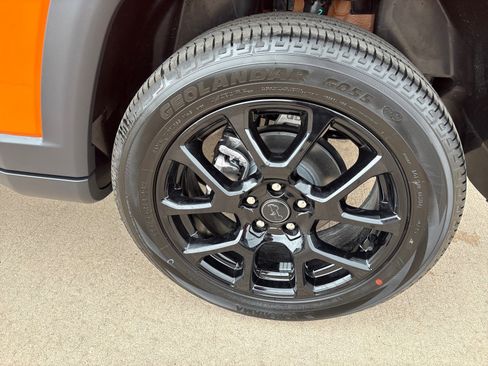 New 2026 Jeep Compass Latitude image 11