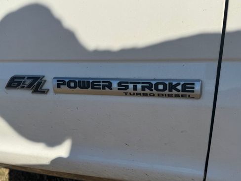 Used 2020 Ford F250 Limited image 5