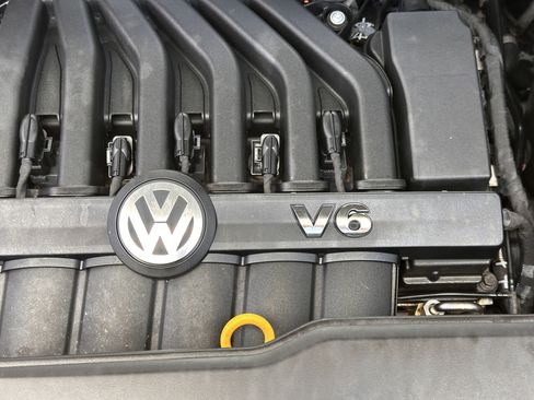 Used 2023 Volkswagen Atlas SE AWD/4WD image 16