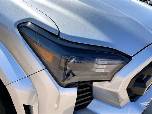 Certified 2024 Toyota Tacoma SR5 image 27