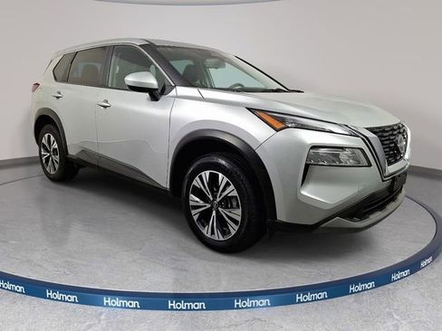 Used 2023 Nissan Rogue SV AWD/4WD image 2