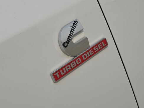 New 2026 RAM 2500 Limited AWD/4WD image 8