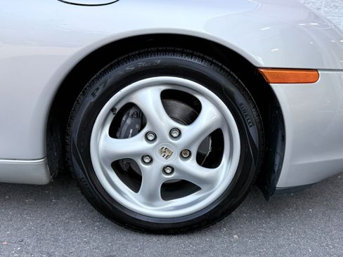 Used 2000 Porsche Boxster RWD image 41