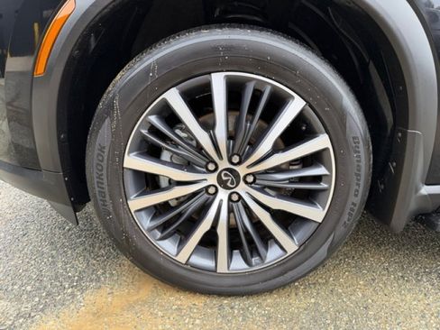 Certified 2023 INFINITI QX60 Sensory AWD/4WD image 9