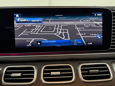 Certified 2025 Mercedes-Benz GLS 450 4MATIC image 32