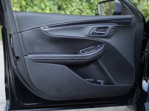 Used 2016 Chevrolet Impala LTZ FWD image 25