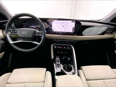 Certified 2025 Audi Q5 Premium Plus w/ Premium Plus AWD/4WD image 12