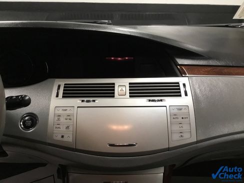 Used 2009 Toyota Avalon Limited image 50