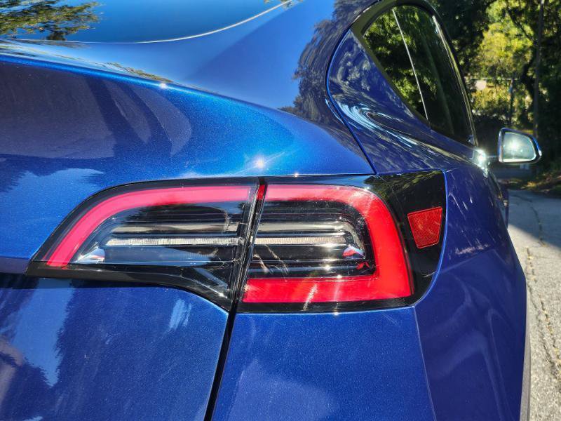 Used 2023 Tesla Model Y Long Range AWD/4WD image 30