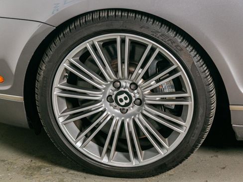 Used 2009 Bentley Flying Spur Flying Spur Speed w/ Convenience Specification Pkg AWD/4WD image 17