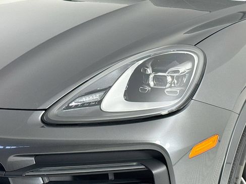 Certified 2023 Porsche Cayenne Coupe AWD/4WD image 28