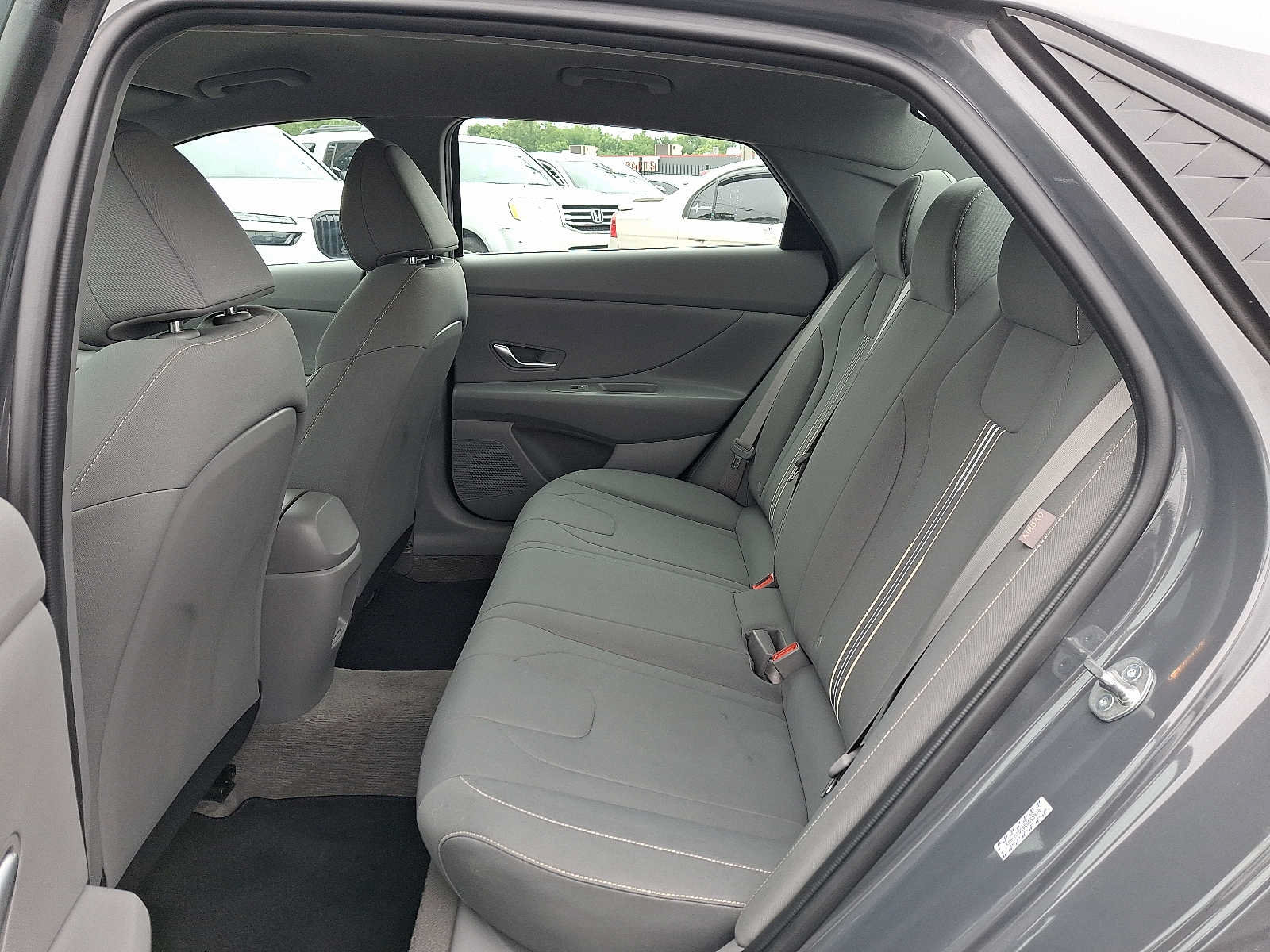 Used 2024 Hyundai Elantra SEL FWD image 11