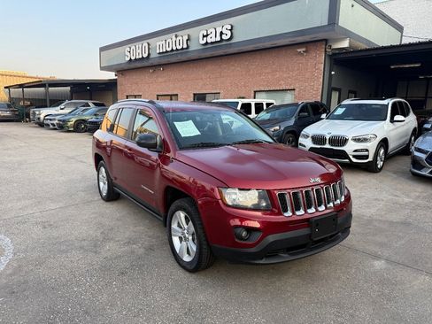 Used 2017 Jeep Compass Sport w/ Power Value Group image 2