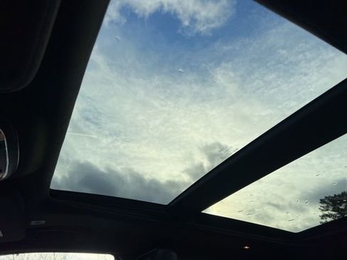 Used 2017 Jeep Grand Cherokee Overland image 38