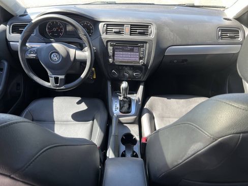 Used 2013 Volkswagen Jetta SE FWD image 21