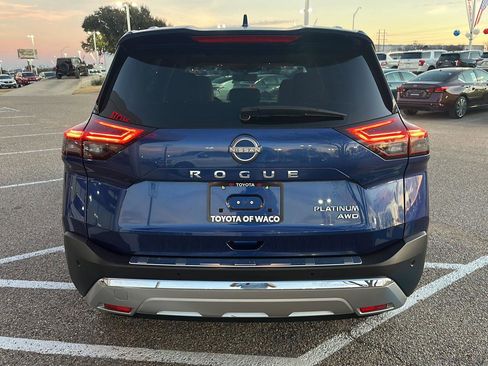 Used 2023 Nissan Rogue Platinum w/ Platinum Premium Package image 4