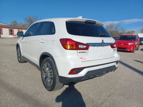Used 2019 Mitsubishi Outlander Sport ES image 3