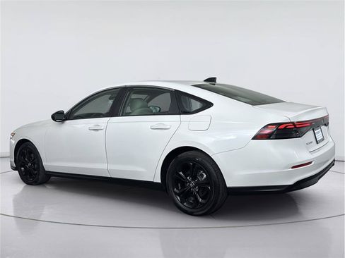 Used 2025 Honda Accord SE image 3