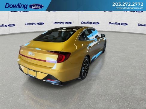 Used 2020 Hyundai Sonata SEL Plus w/ Tech Package image 3