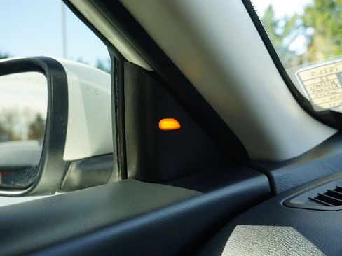 Used 2022 Nissan Altima 2.5 SV image 19