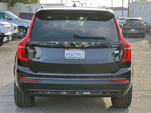 Used 2023 Volvo XC90 T8 Ultimate w/ Lounge Package image 5