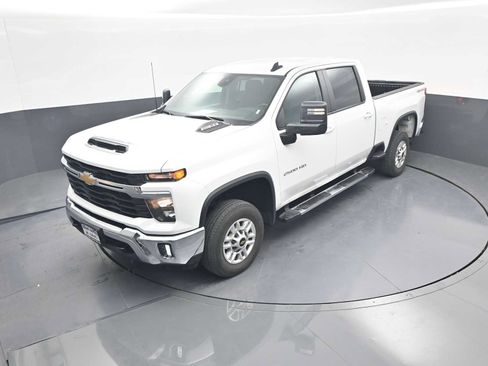 Used 2025 Chevrolet Silverado 2500 LT w/ Convenience Package AWD/4WD image 29