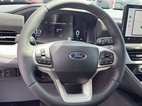 New 2026 Ford Explorer Active RWD image 21