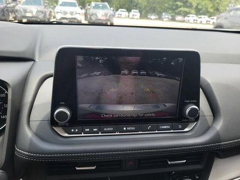 New 2025 Nissan Rogue SV w/ SV Premium Package image 11