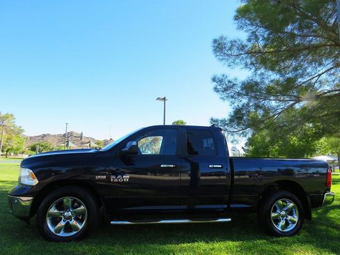 Used 2016 RAM 1500 Big Horn image 3