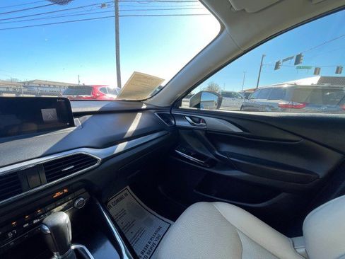 Used 2023 MAZDA CX-9 Touring Plus image 32