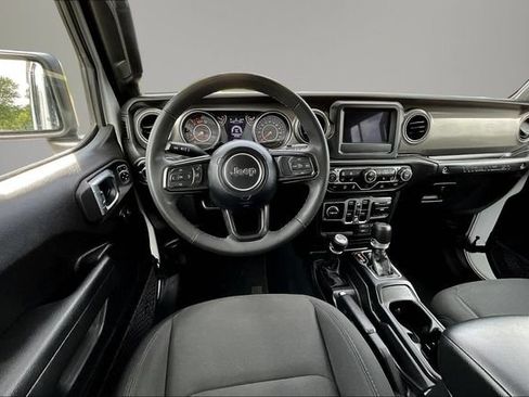 Used 2023 Jeep Wrangler Unlimited Sport AWD/4WD image 10