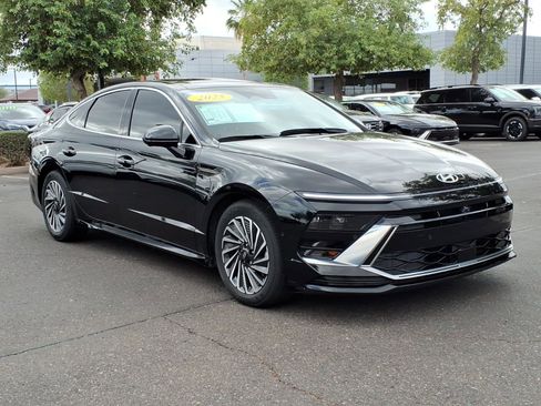 Certified 2025 Hyundai Sonata Limited FWD image 7
