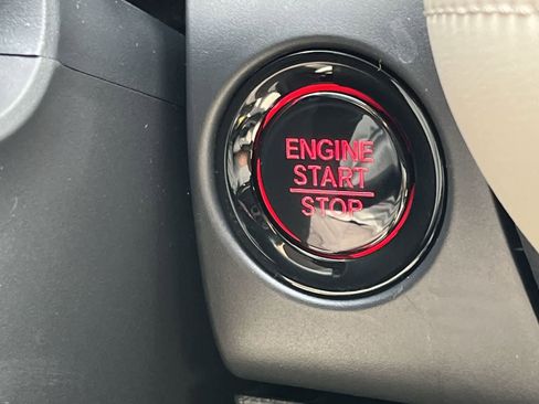 New 2026 Honda HR-V LX image 18