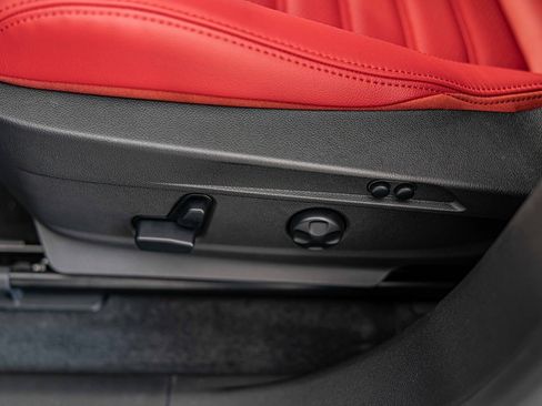 New 2025 Alfa Romeo Stelvio Sprint image 24