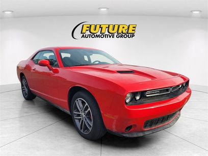 Used 2019 Dodge Challenger SXT w/ Cold Weather Group