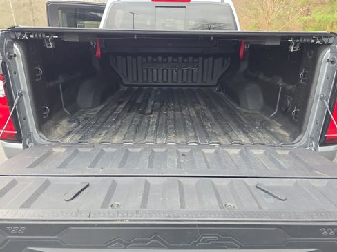 Used 2024 GMC Canyon AT4X AWD/4WD image 12