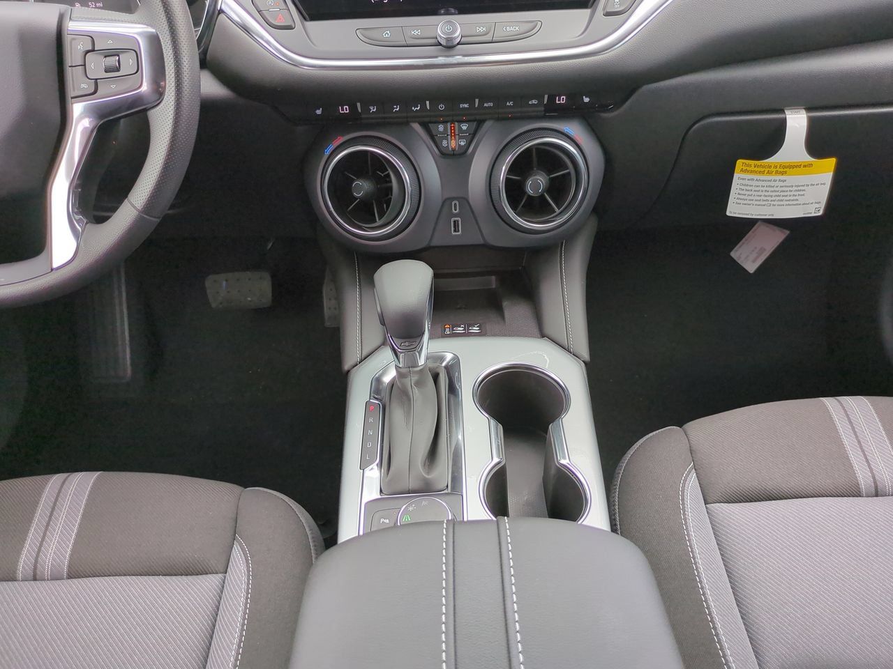 New 2025 Chevrolet Blazer LT w/ Convenience Package FWD image 18