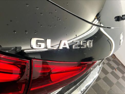 New 2025 Mercedes-Benz GLA 250 4MATIC image 7