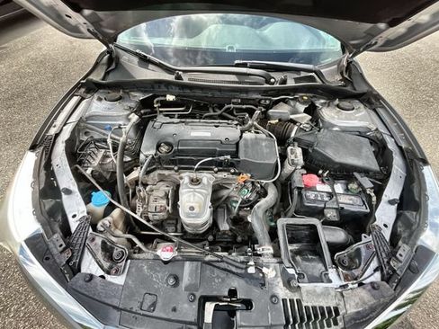 Used 2016 Honda Accord LX image 19