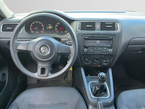 Used 2014 Volkswagen Jetta S image 9