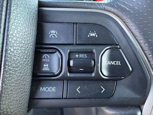 Used 2025 Toyota 4Runner TRD Off-Road AWD/4WD image 16