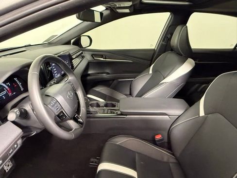 Used 2025 Toyota Camry SE w/ Multimedia Upgrade Package FWD image 28